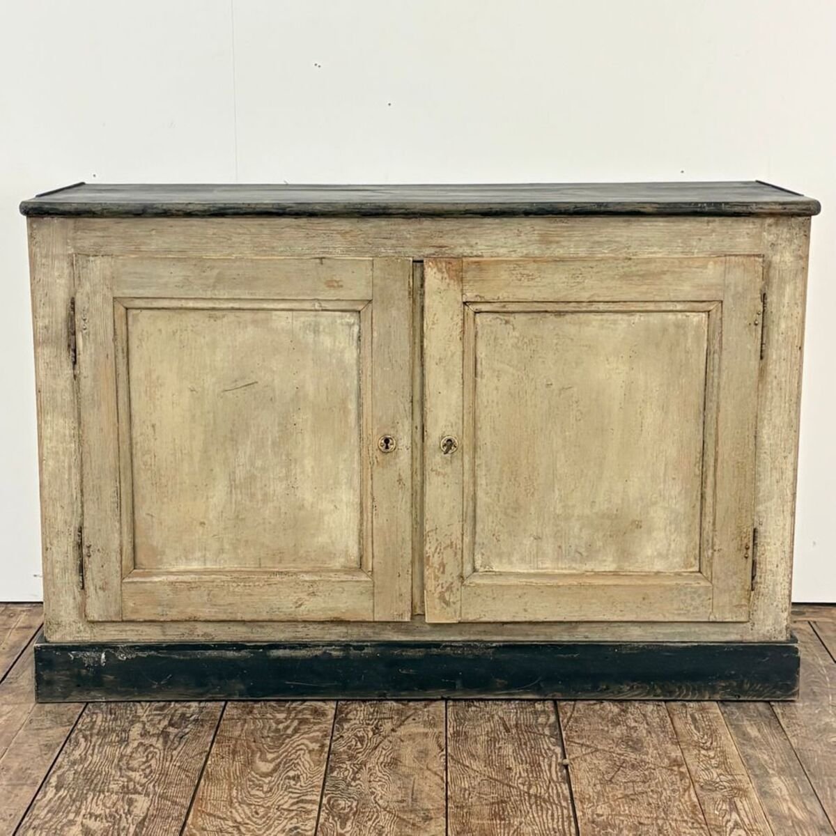 Beautiful 19th-century wooden sideboard opening with 2 doors, original paint - JAA