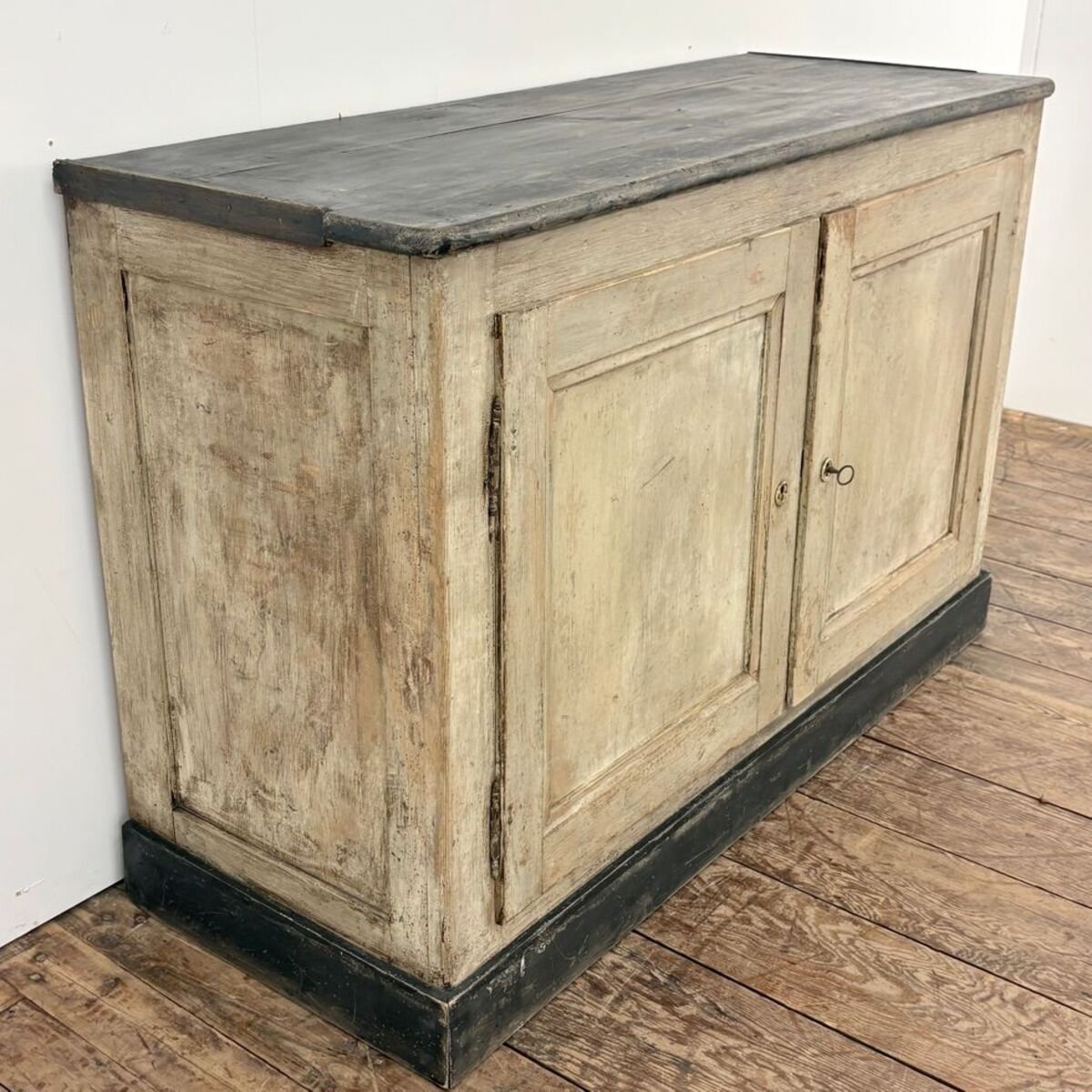 Beautiful 19th-century wooden sideboard opening with 2 doors, original paint - JAA