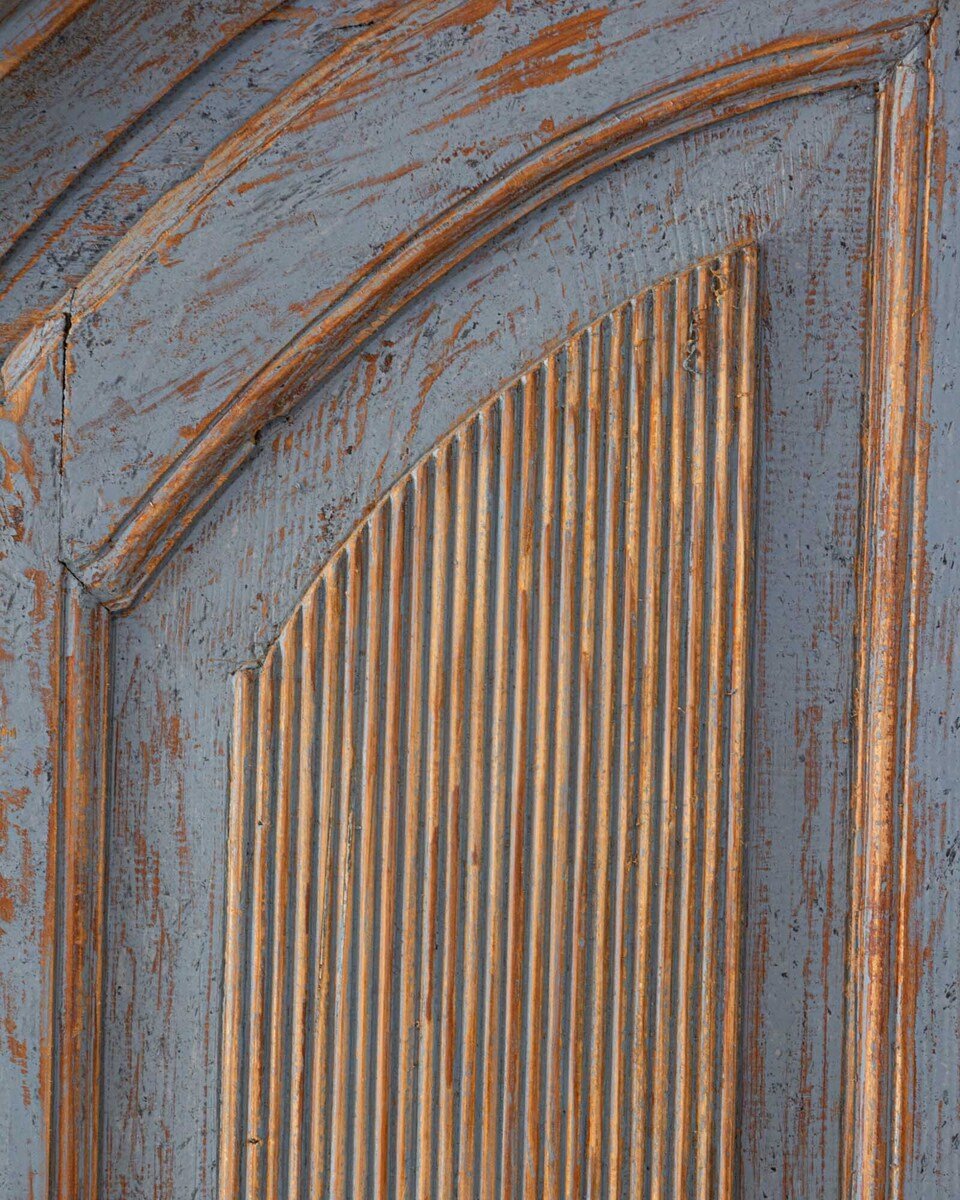 An early 19th century wall cabinet - JAA