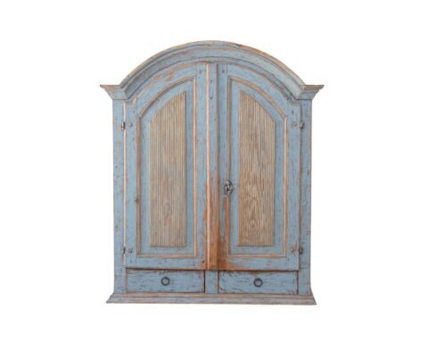 An early 19th century wall cabinet