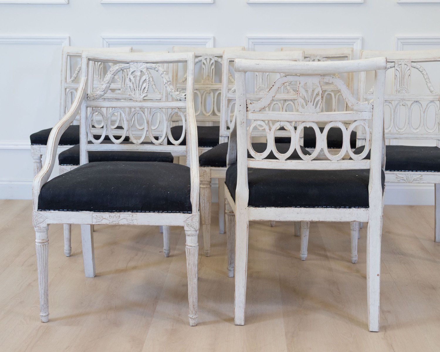 Set of two armchairs and six chairs - JAA
