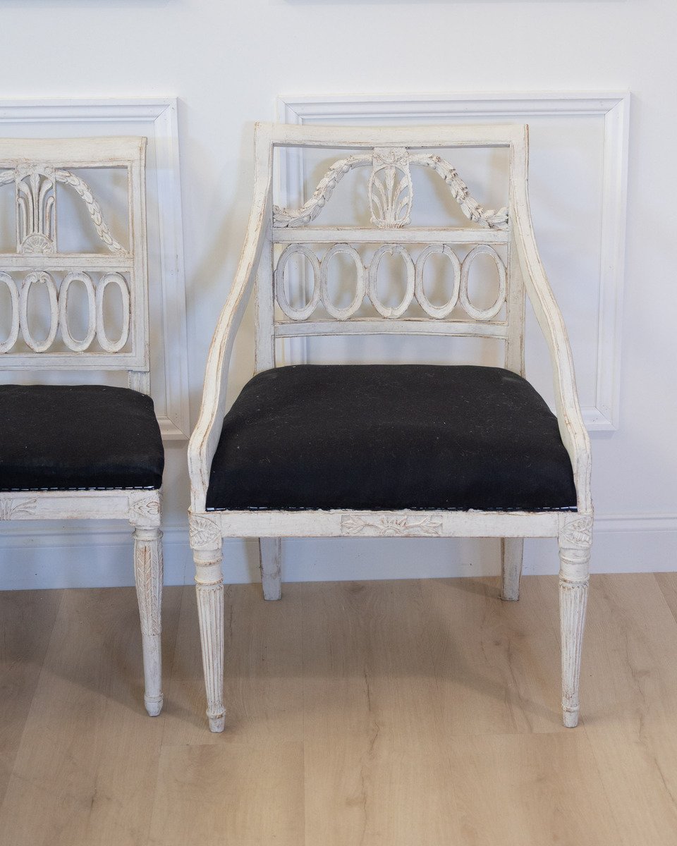 Set of two armchairs and six chairs - JAA