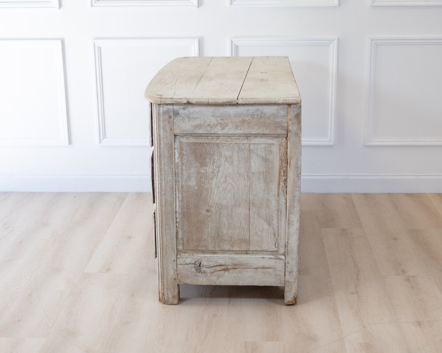 18th century oak chest of drawers - JAA