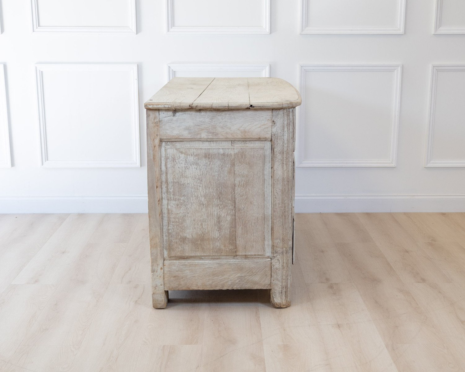 18th century oak chest of drawers - JAA