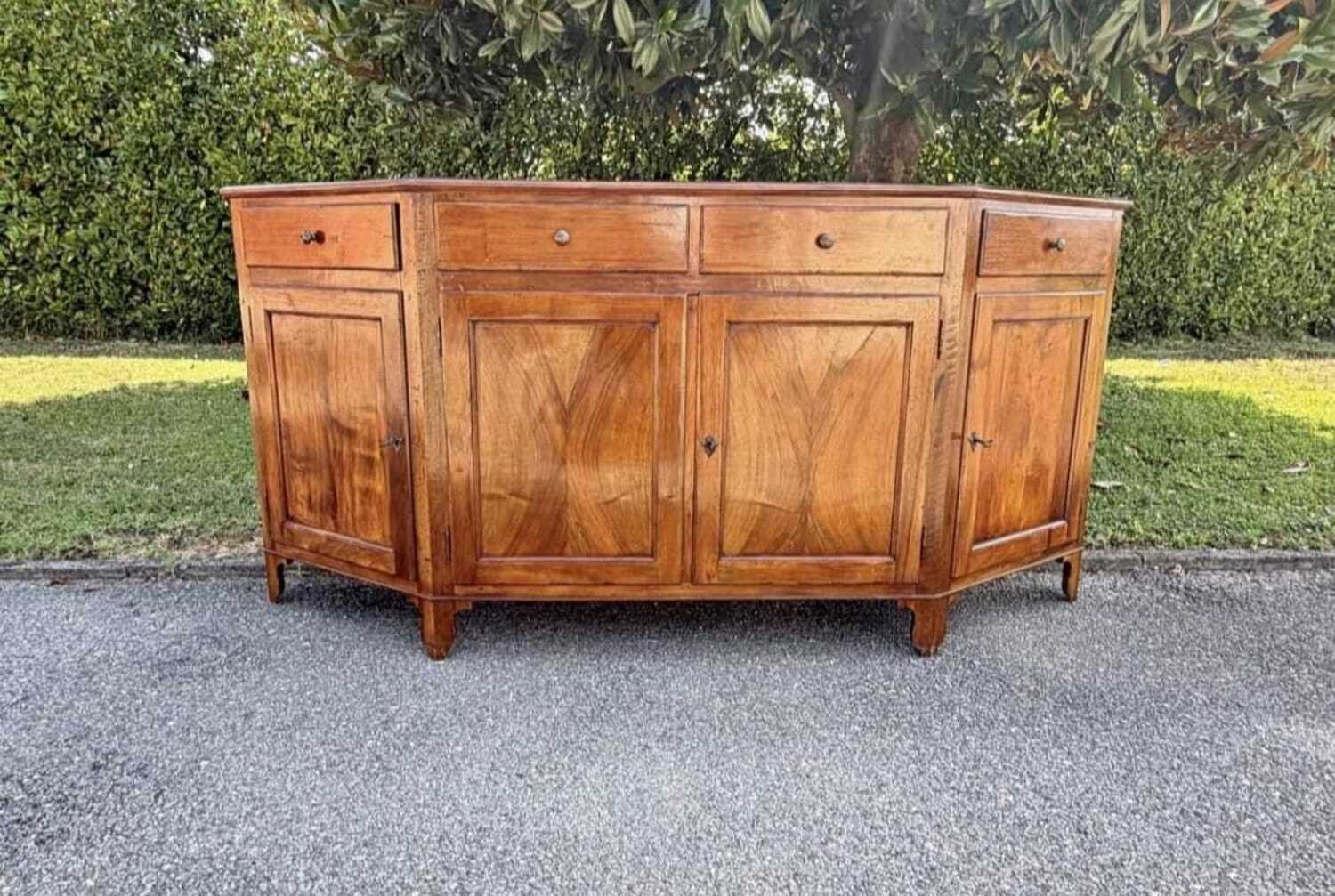 Walnut Sideboard 19th century - JAA