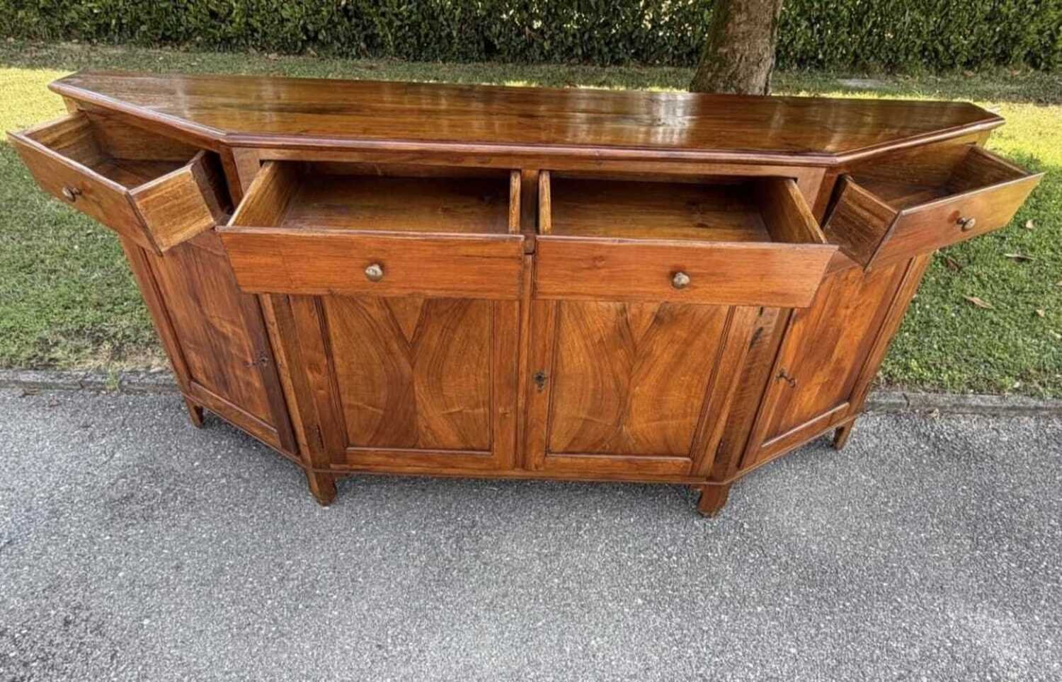 Walnut Sideboard 19th century - JAA