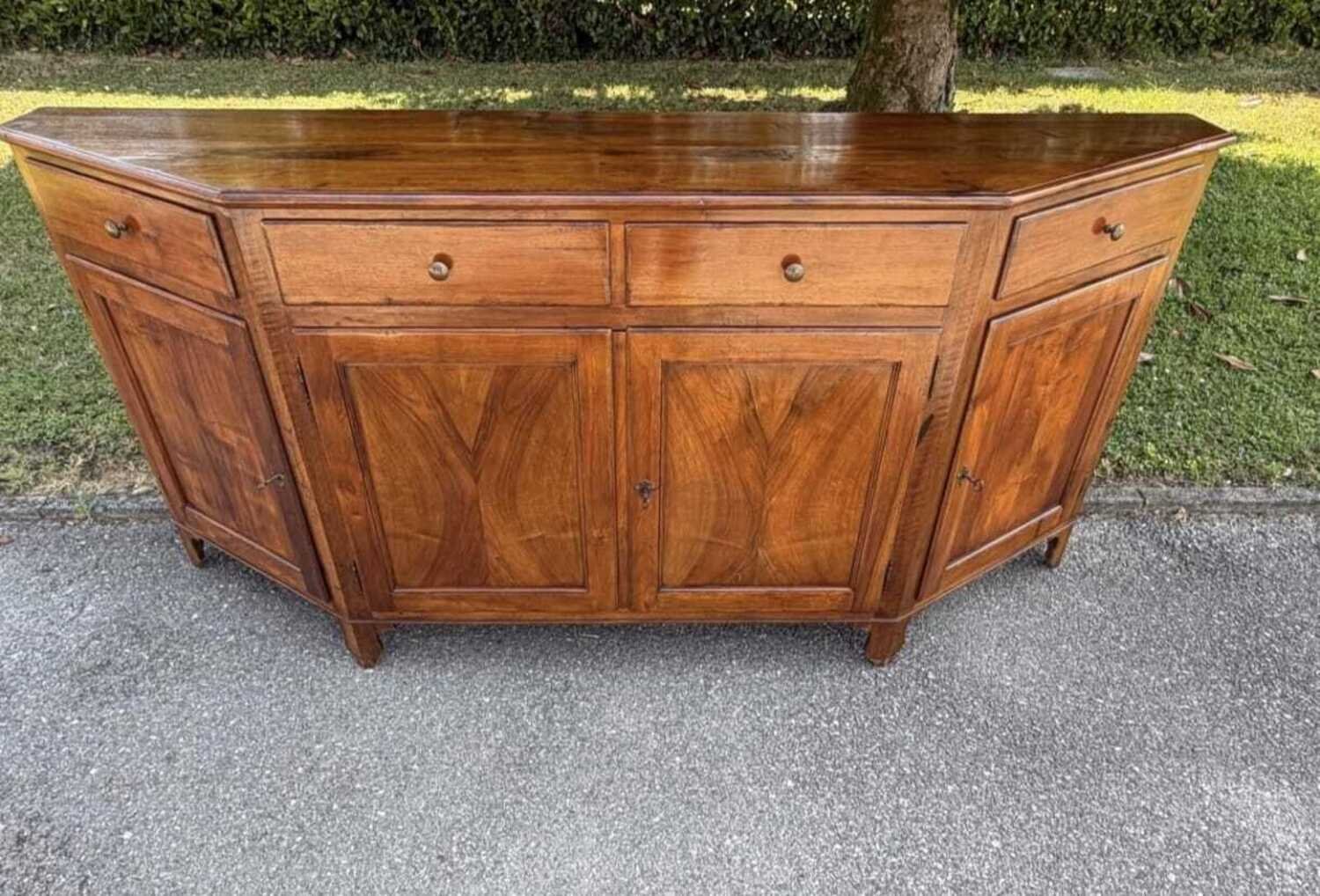 Walnut Sideboard 19th century - JAA