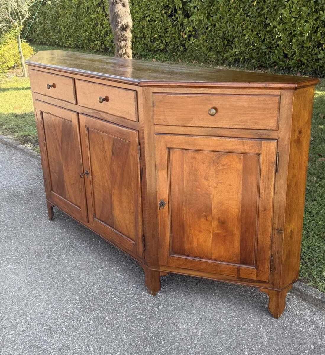 Walnut Sideboard 19th century - JAA