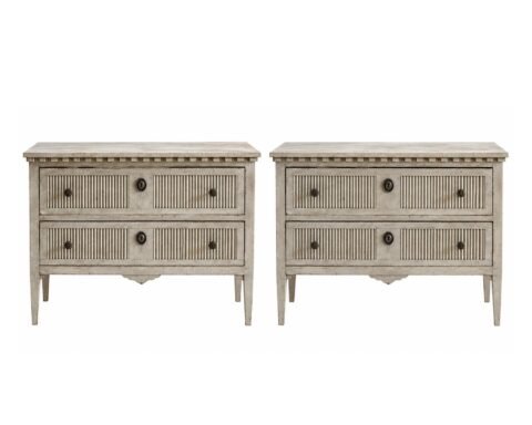 Pair of Italian Lacquered Fir Commodes with Reeded Drawers, Early 20th Century