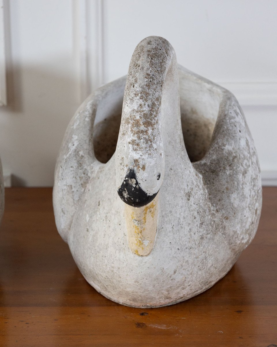 Pair of concrete swans planters circa 1960 - JAA