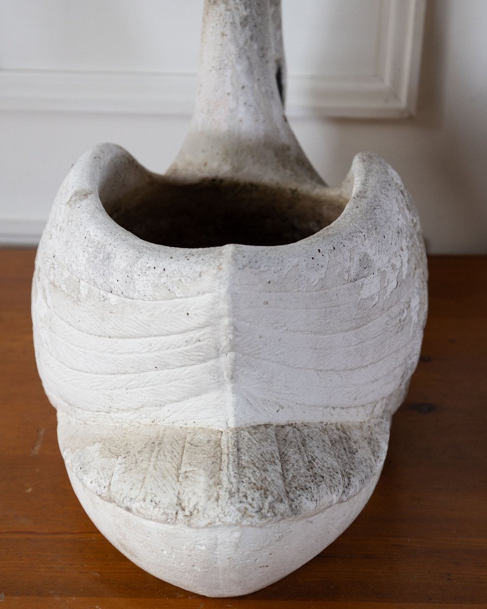 Pair of concrete swans planters circa 1960 - JAA