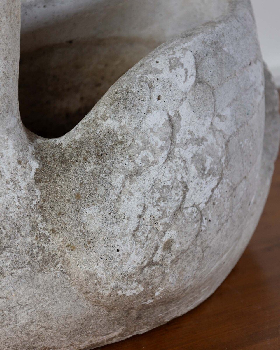 Pair of concrete swans planters circa 1960 - JAA