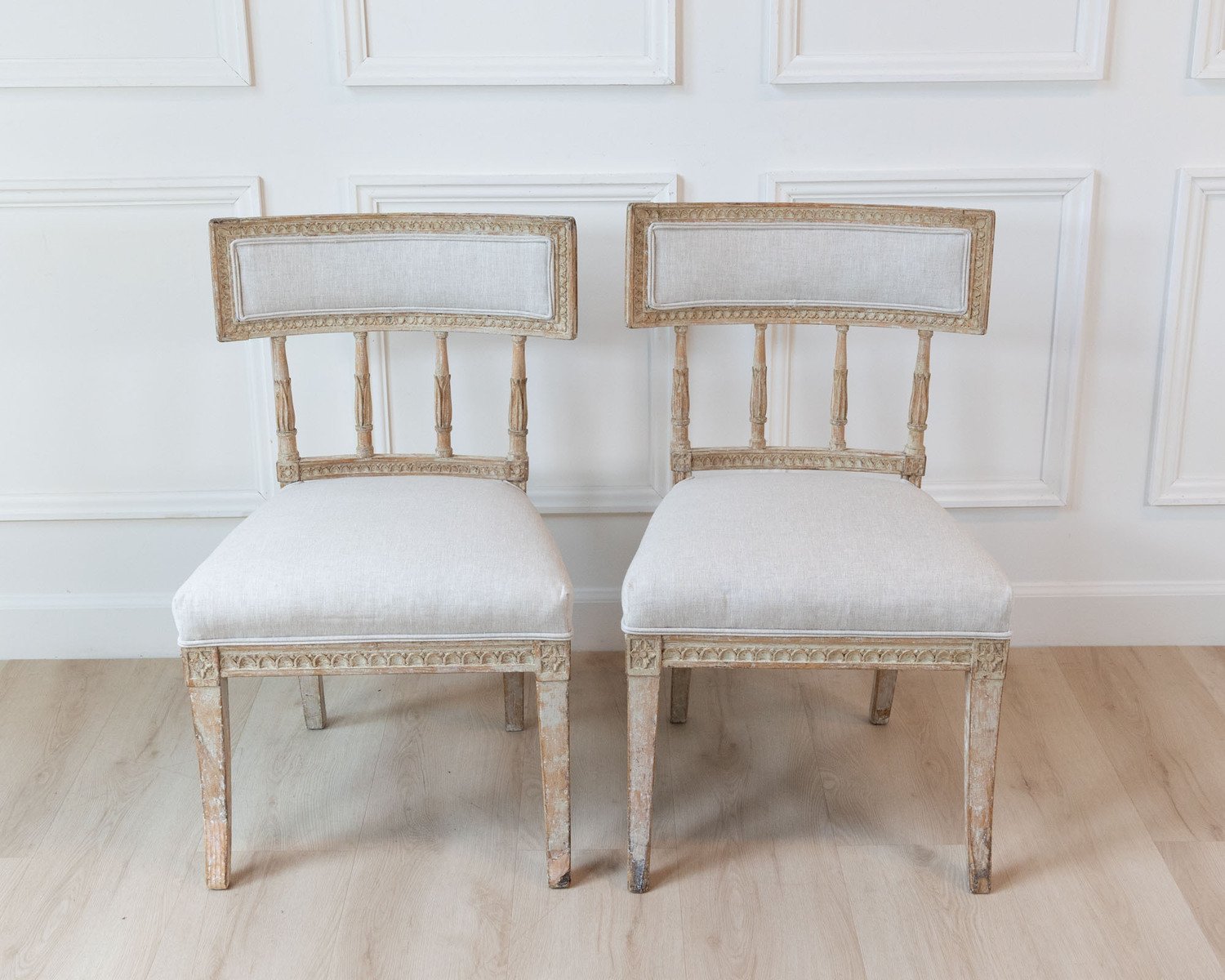 Pair of Gustavian Klismos Chairs in Original Paint, circa 1800 - JAA