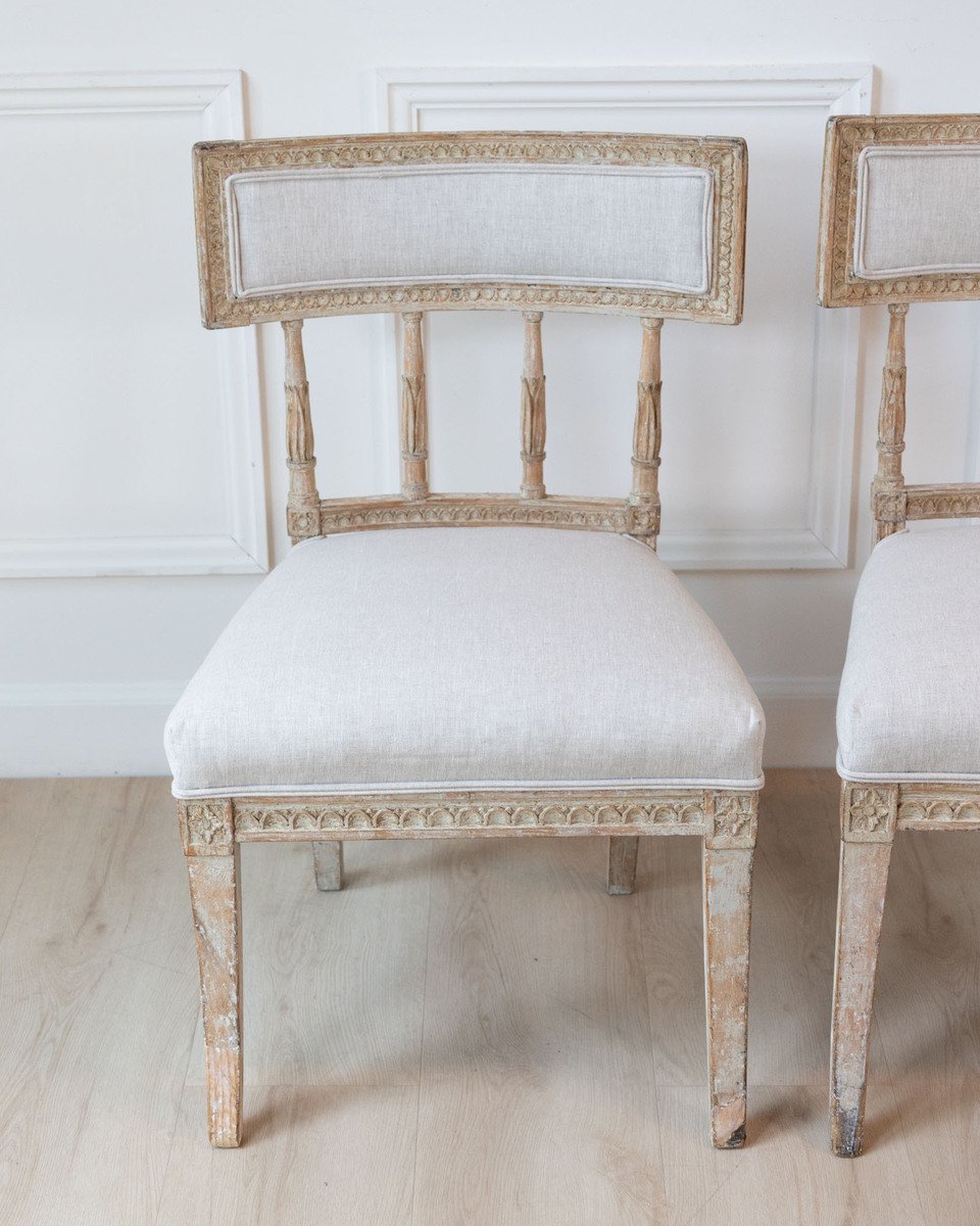 Pair of Gustavian Klismos Chairs in Original Paint, circa 1800 - JAA