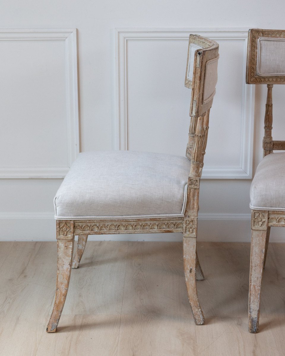 Pair of Gustavian Klismos Chairs in Original Paint, circa 1800 - JAA
