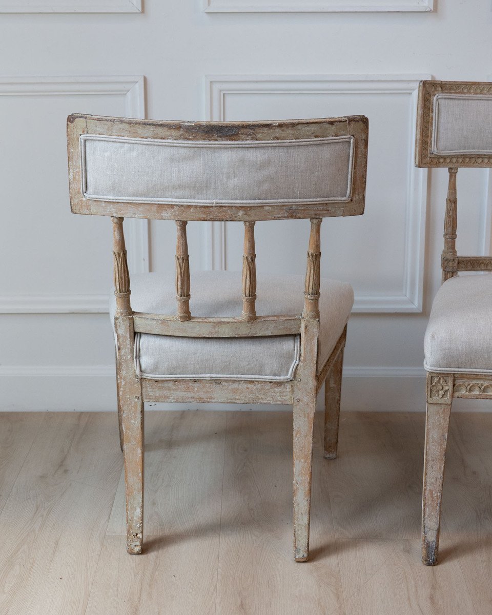 Pair of Gustavian Klismos Chairs in Original Paint, circa 1800 - JAA