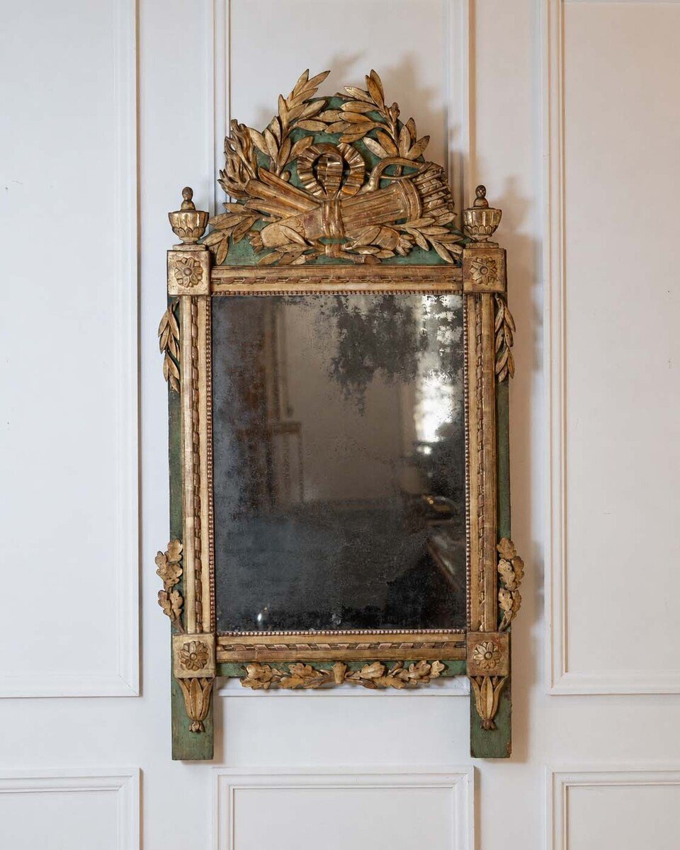 Large Louis XVI Giltwood Mirror with Laurel and Torch Crest, 18th Century - JAA