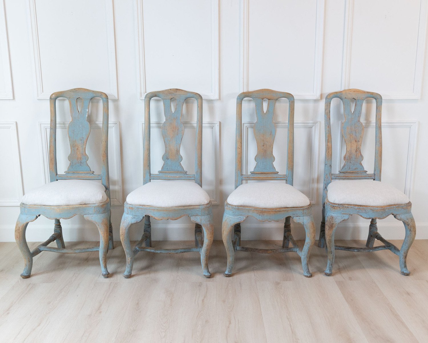 Set of Four Swedish Late Baroque Chairs in Blue Paint, 18th Century - JAA