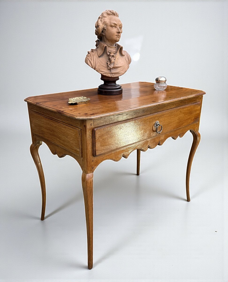 Louis XV Period 18th Century Oak table With A Central Drawer - JAA