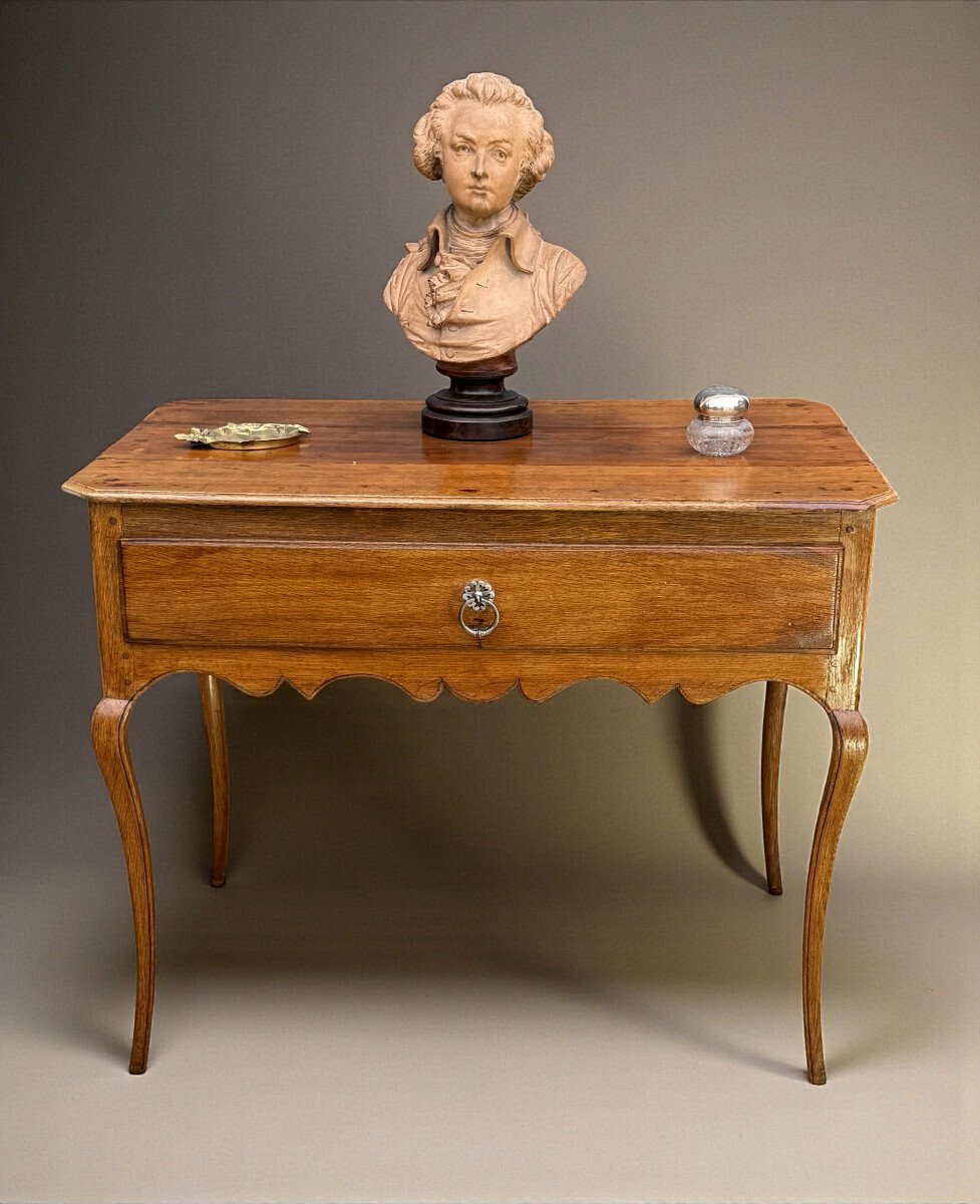 Louis XV Period 18th Century Oak table With A Central Drawer - JAA