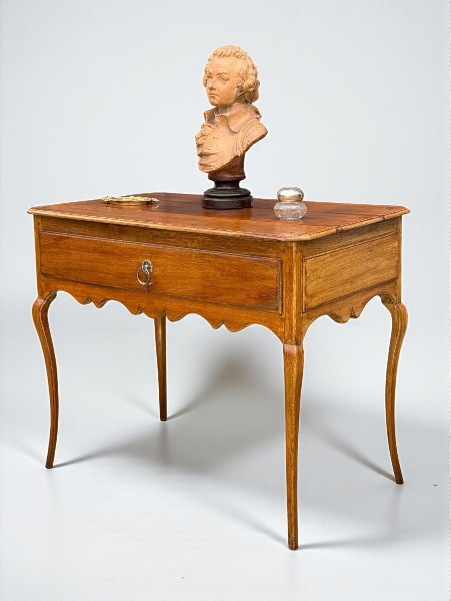 Louis XV Period 18th Century Oak table With A Central Drawer - JAA