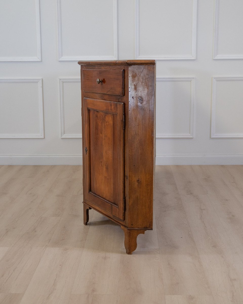 On Hold - Walnut Sideboard 19th century - JAA