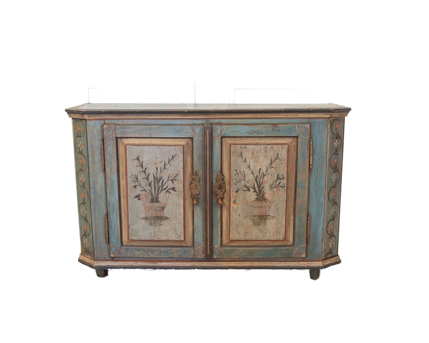 Painted Tyrolean alpine sideboard with chamfered edges, made of painted softwood, datable to around 1820. - JAA
