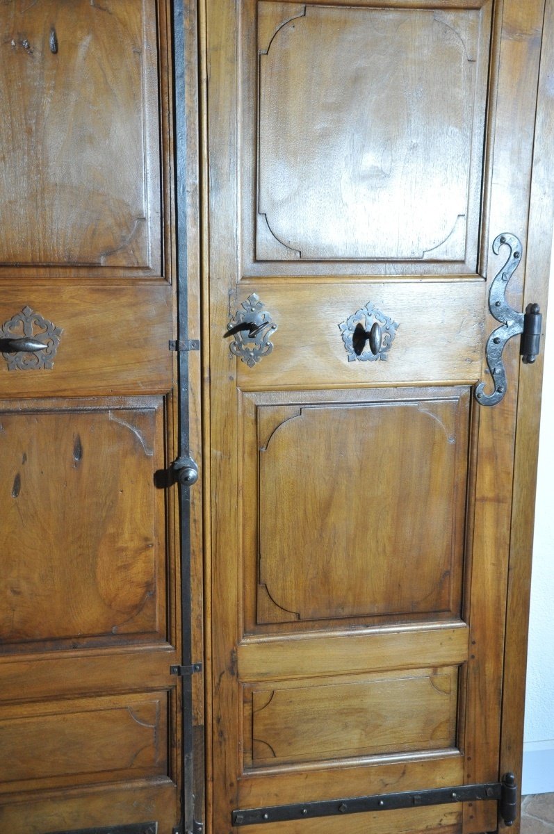 Double-leaf Connecting Door In Two-tone Walnut - JAA